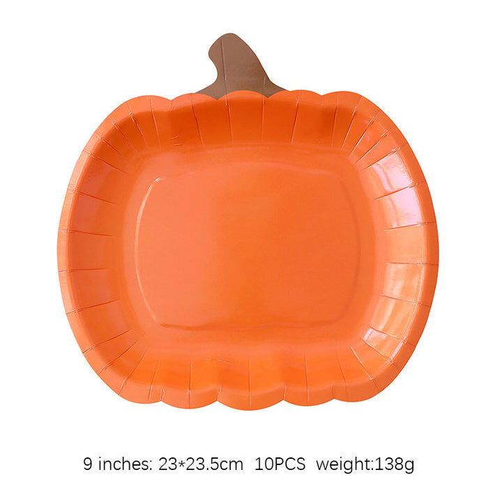 Pumpkin-shaped paper plate for Thanksgiving