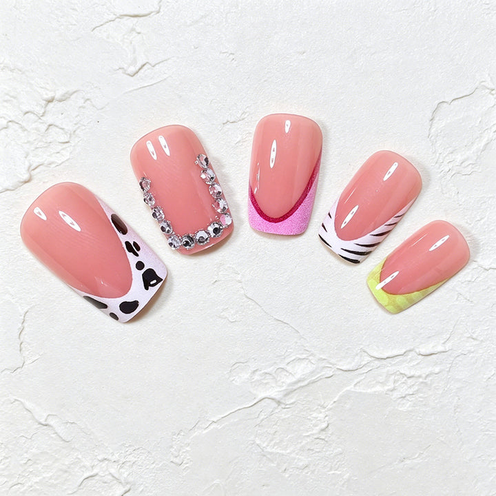 Artistic Press-On Nail Art Tips with Unique Patterns Kalsten