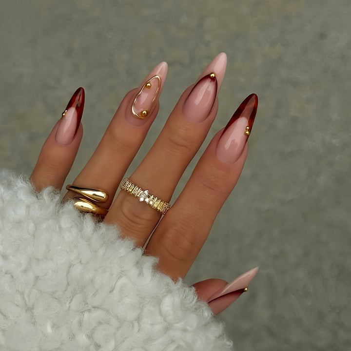 Stiletto Press-On Nail Art Set with Elegant Gold Accents Kalsten
