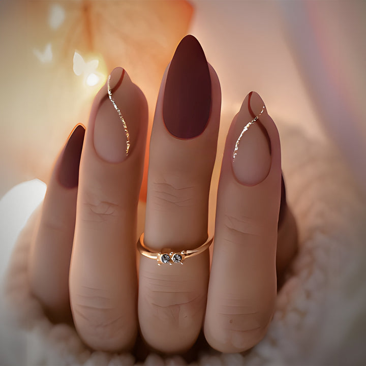 Elegant artificial nail set with matte finish and glamorous accents Kalsten