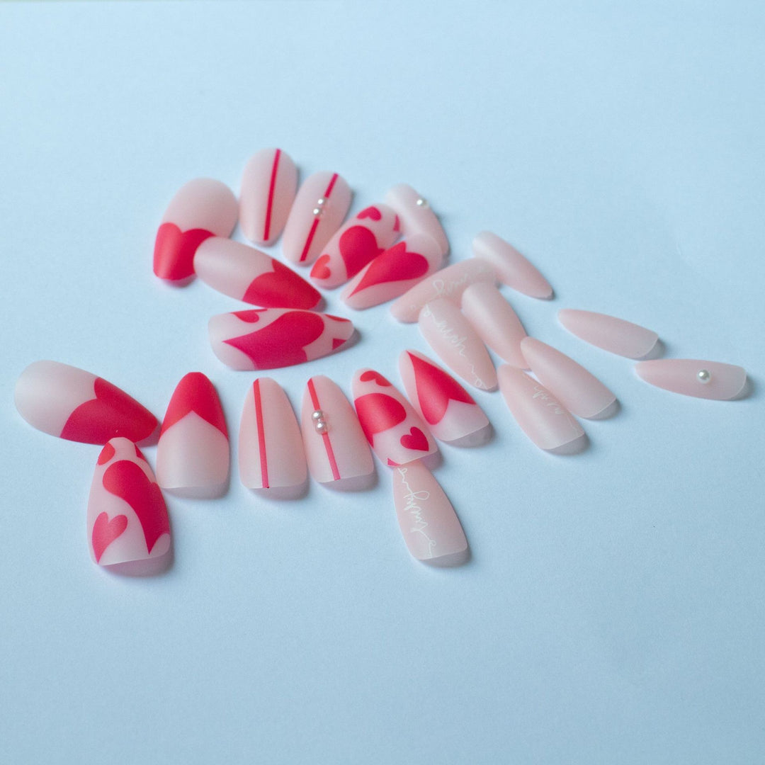 Artistic Heart Accent Nail Art Set