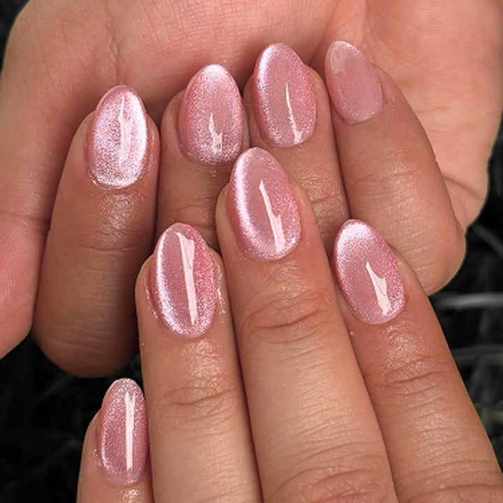 Sparkling Nail Art with elegant high-gloss finish Kalsten