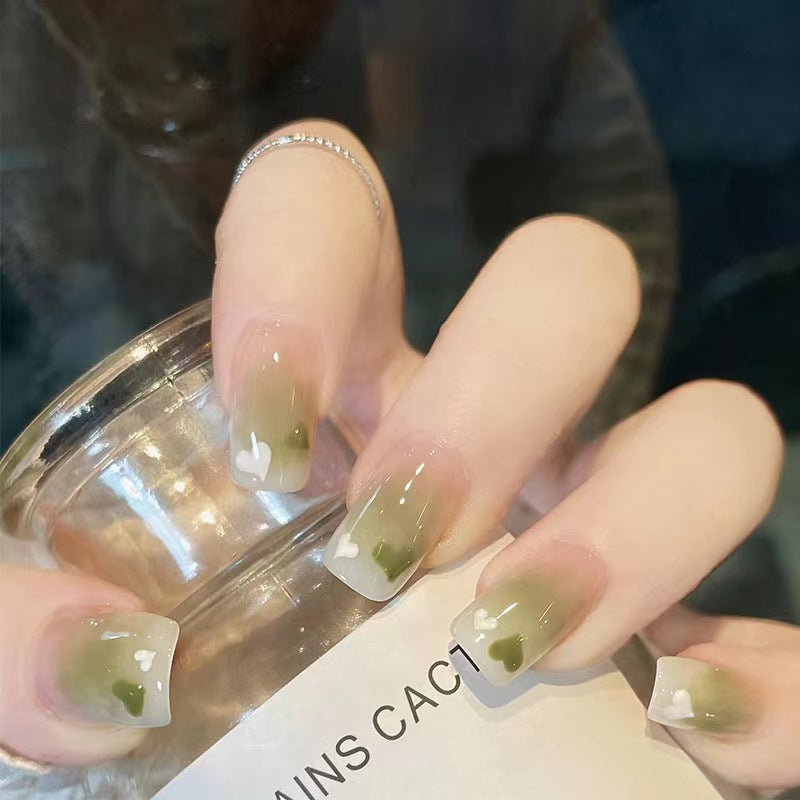 Stylish heart and ombre design artificial nails Kalsten