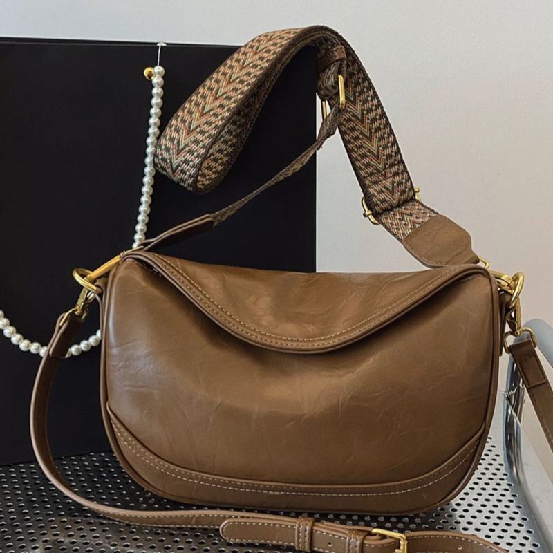 Sleek Everyday Shoulder Bag Kalsten