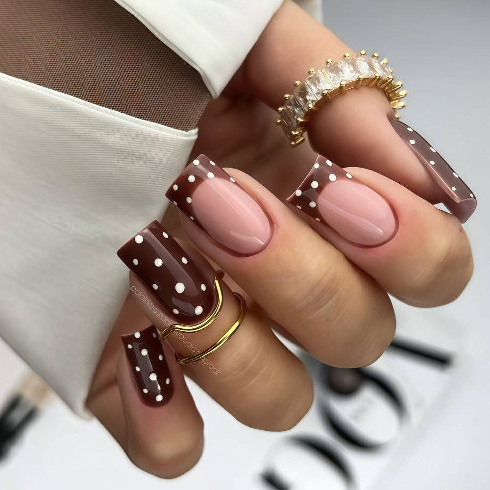Stylish dotted pattern artificial nails Kalsten