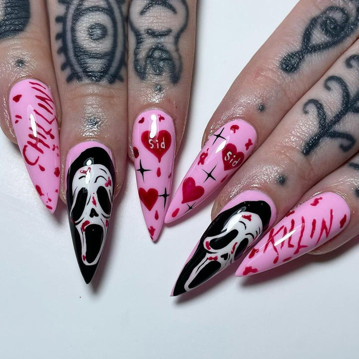 Holiday-Themed Press-On Nail Art Kalsten