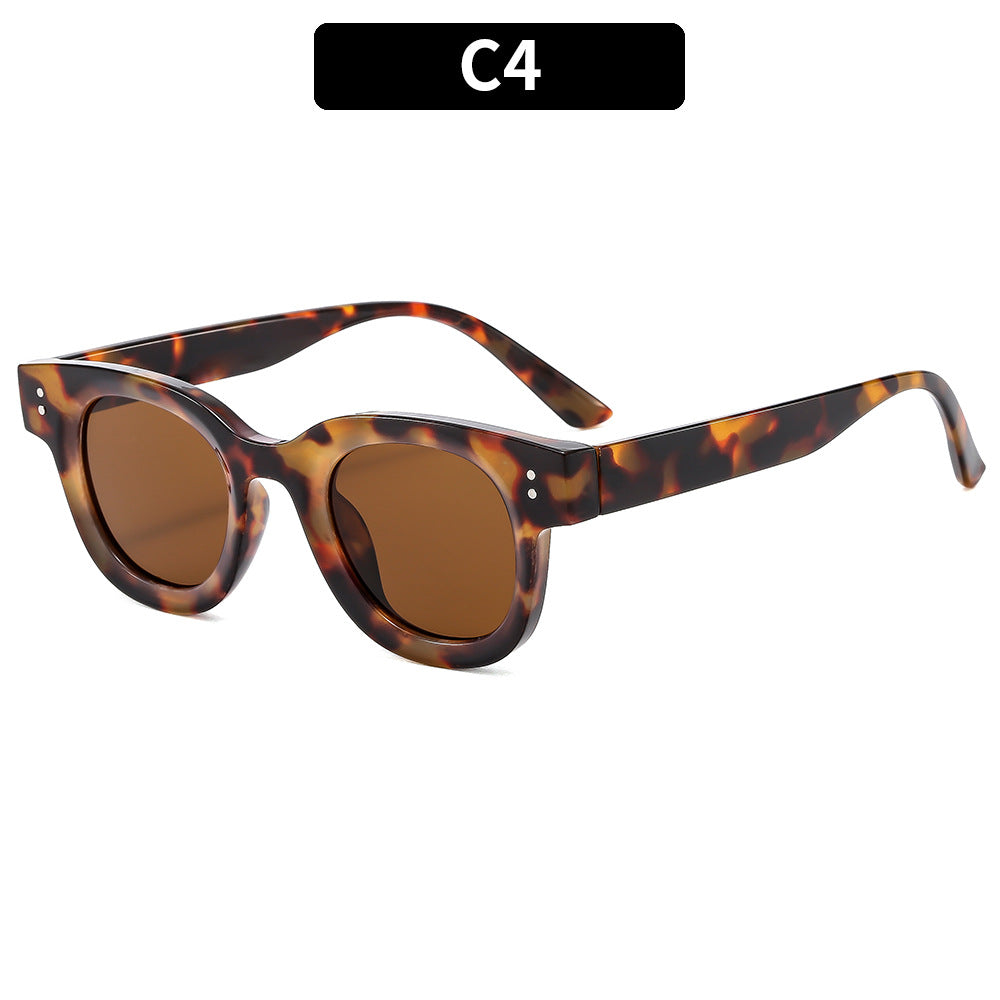 Fashionable Retro Square Sunglasses