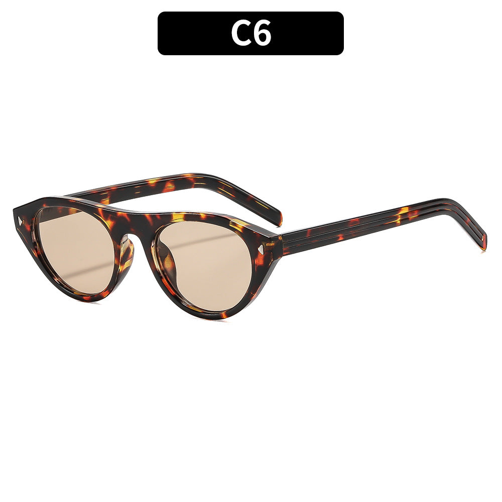 Fashionable Cat-Eye Eyeglasses