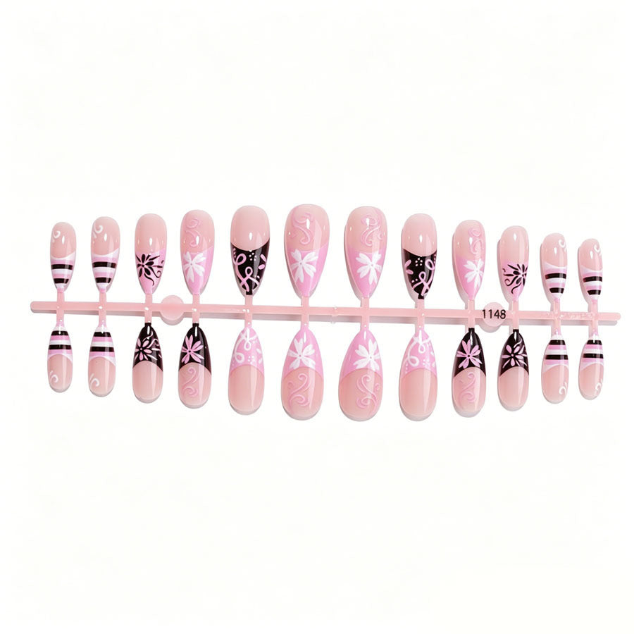 Artificial nail set with decorative flower-like and geometric designs Kalsten
