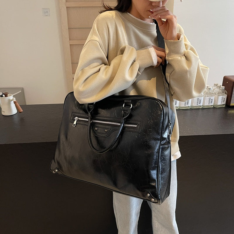 Luxurious Vintage-Inspired Leather Duffel Bag Kalsten