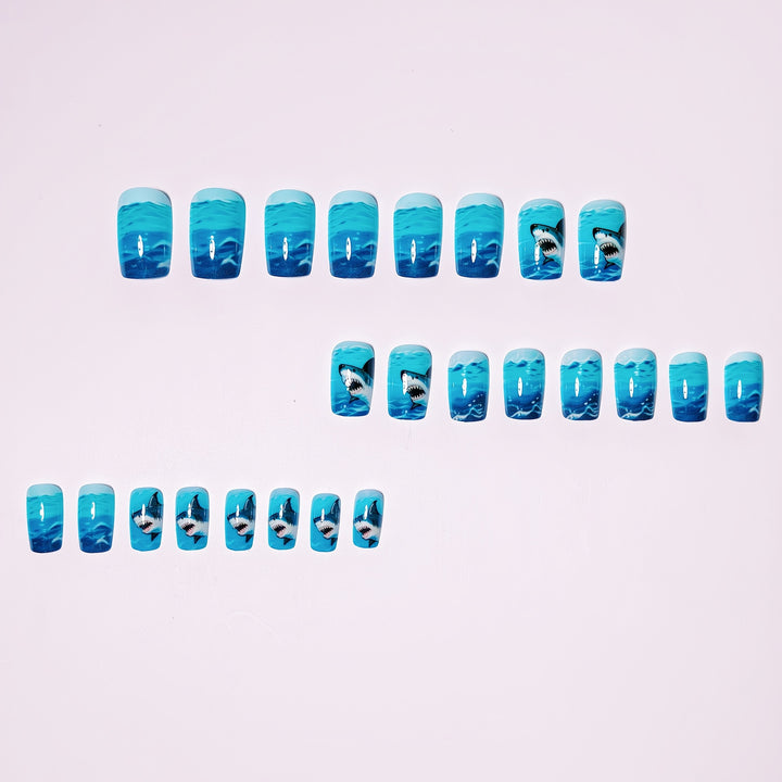 Creative nail art with spectacular shark motif Kalsten