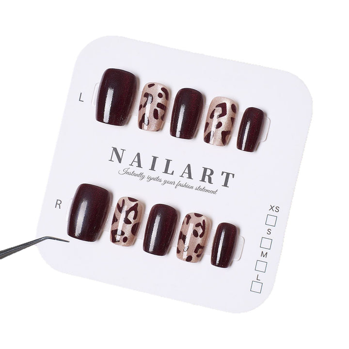 Artificial nails with modern swirl design Kalsten