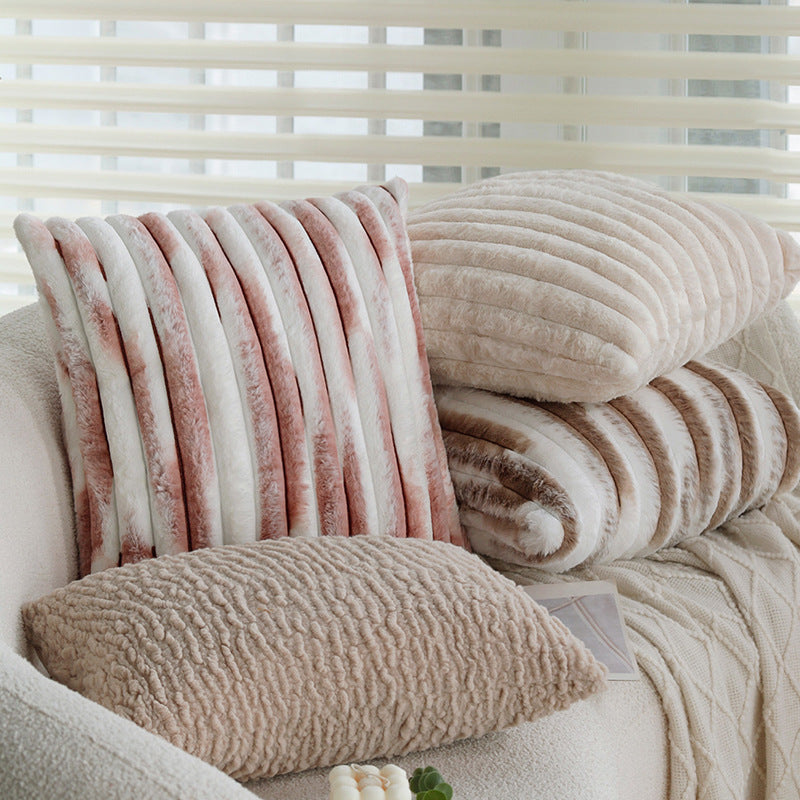 Rectangular Sherpa pillowcase with wavy plush texture and hidden zipper Kalsten