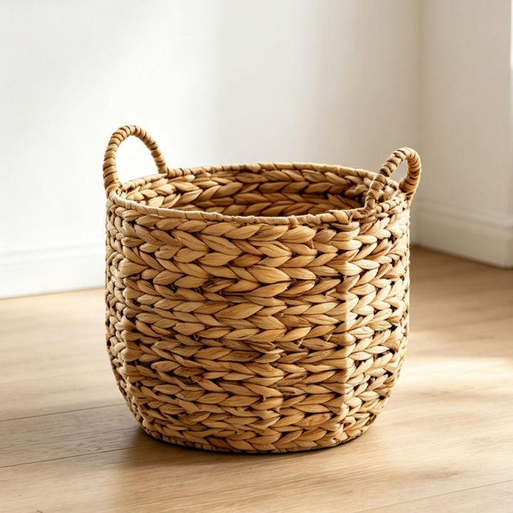 Handwoven decorative basket with heart motif Kalsten