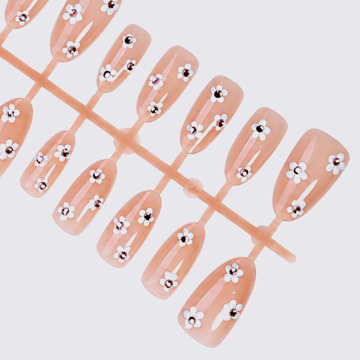 Art nail set with floral 3D details Kalsten