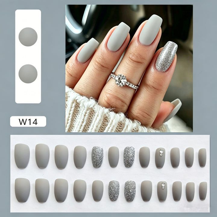 Glamorous Artificial Nails Set Kalsten