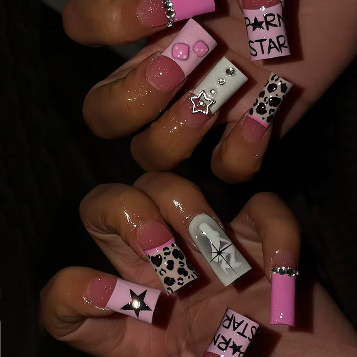 Artificial nails with creative designs and elegant accents Kalsten