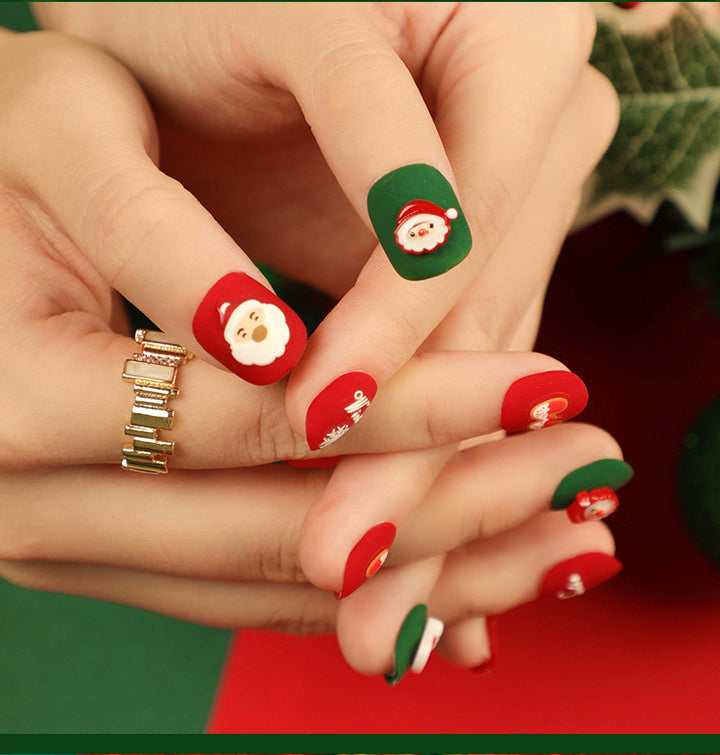 Christmas nail art with festive design Kalsten