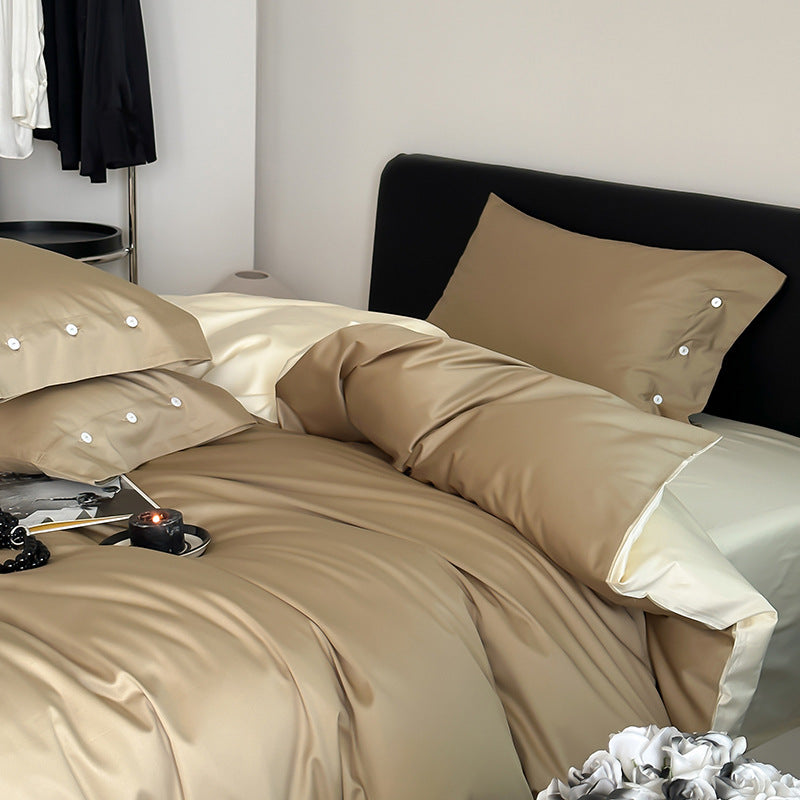 Reversible bedding set made of fine cotton satin with button placket and contrasting back