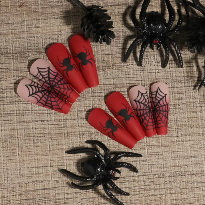 Halloween-Themed Press-On Nail Art Kalsten