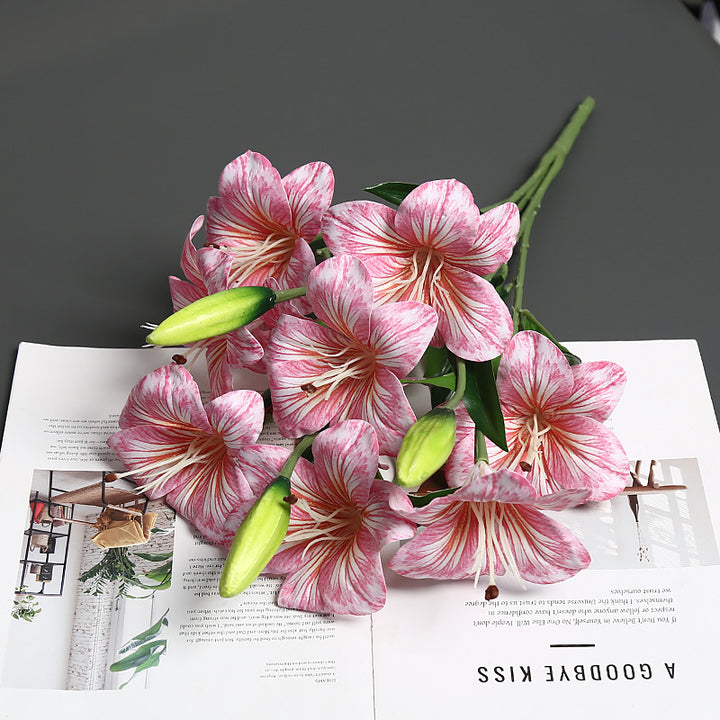 Realistic Lifelike Lily Flower Bouquet