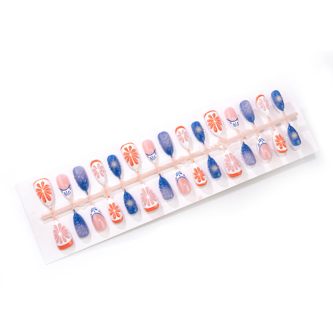 Decorative Floral Accented Press-On Nail Set