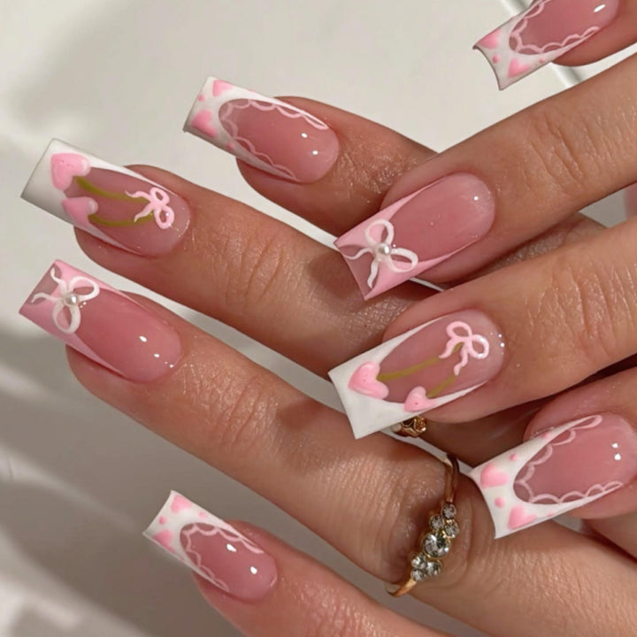 Artful stiletto nails with glitter accents Kalsten