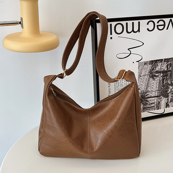Sleek Casual Shoulder Bag