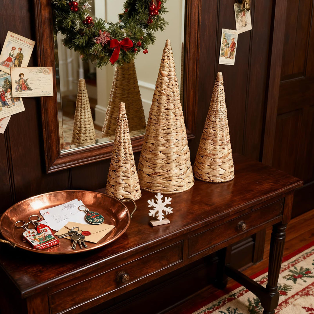 Handcrafted decorative item made from natural materials Kalsten