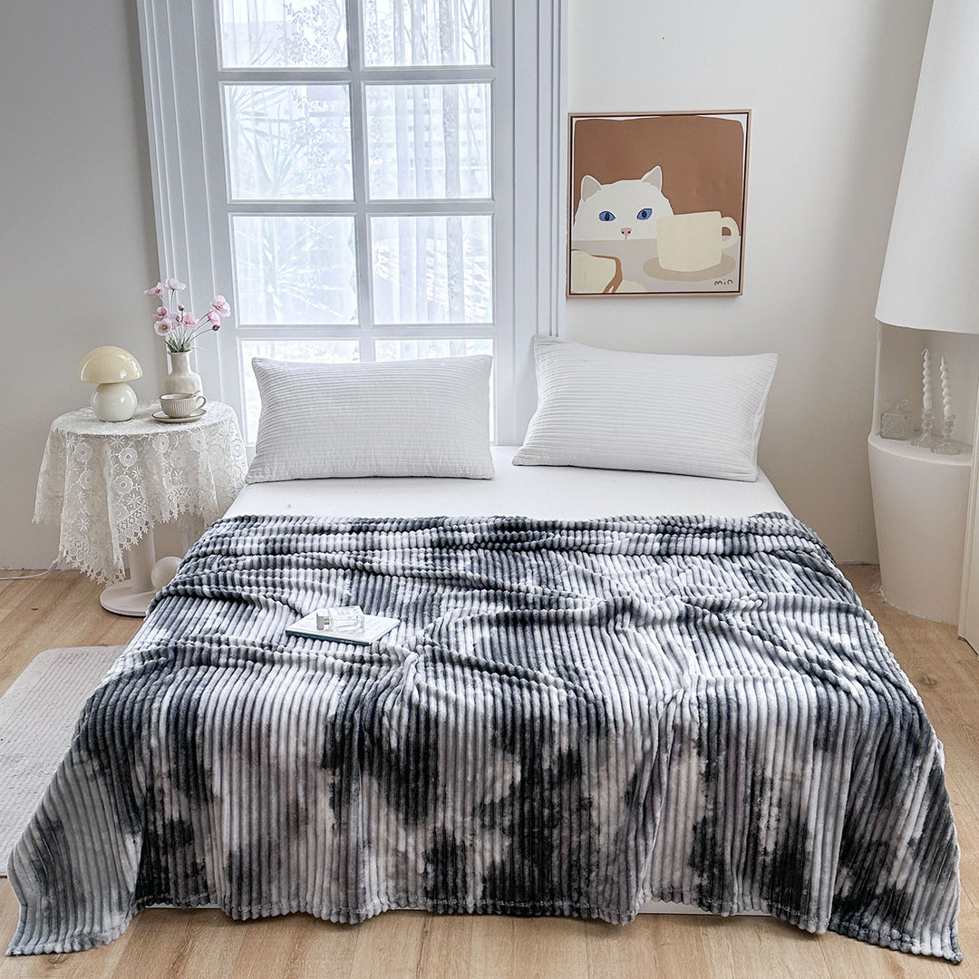 Ultra-Soft Rippled Plush Blanket