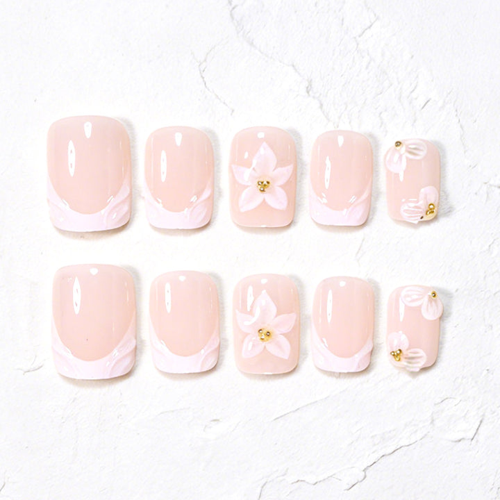 Elegant Floral Nail Extensions Kalsten