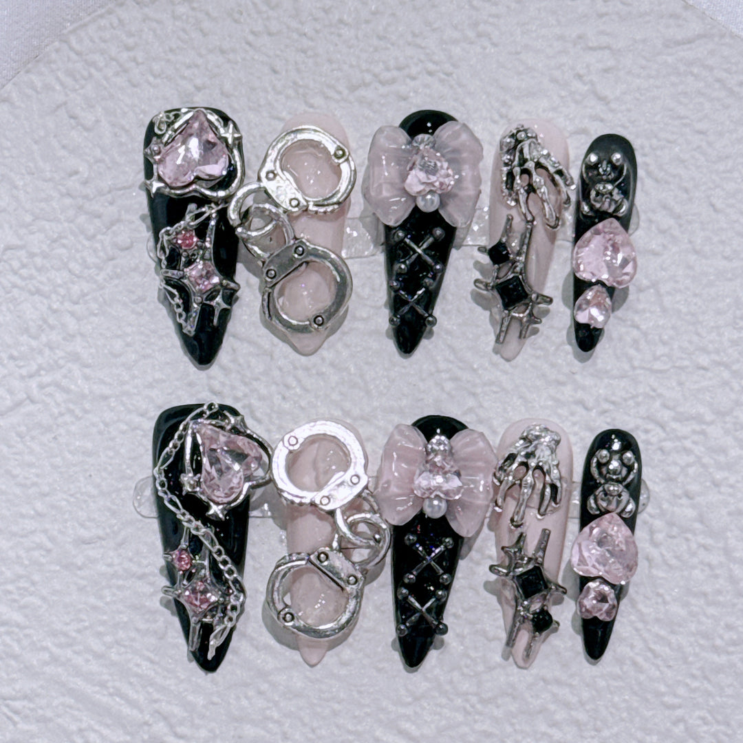Glamorous Nail Art Extensions