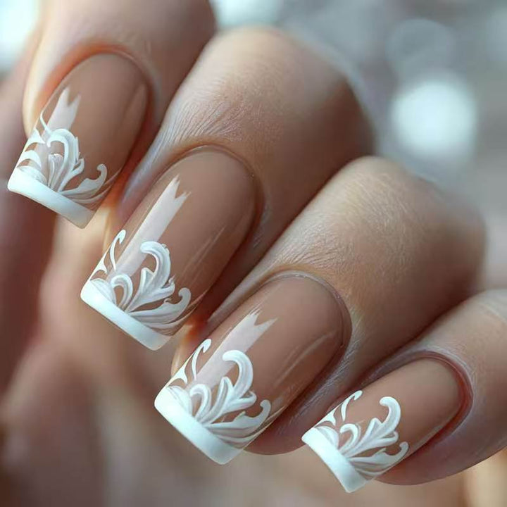 Artificial nails with elegant stiletto design Kalsten