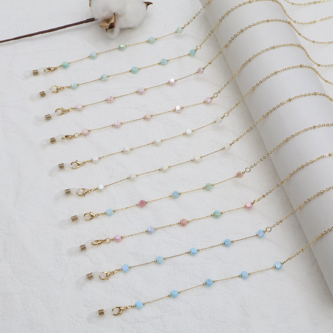 Elegant Gold Chain Necklace with Gemstones Kalsten