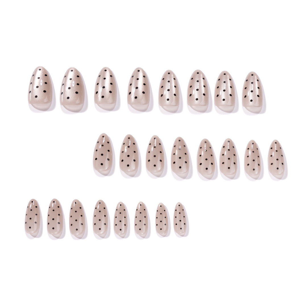 Artful nail tips in modern design Kalsten