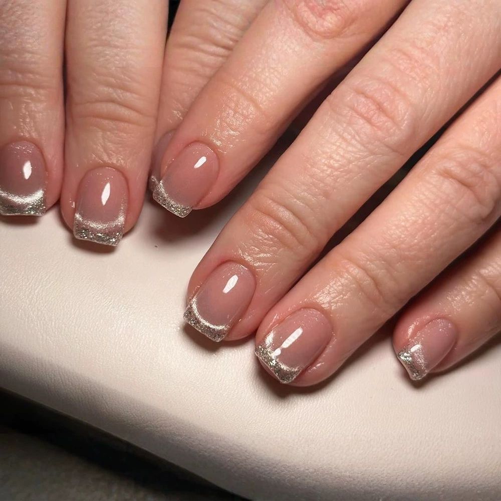 Elegant French Tip Nail Art Kalsten