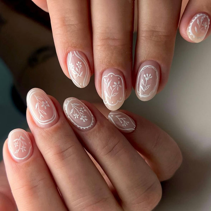 Elegant and artistic nail extensions with floral design Kalsten