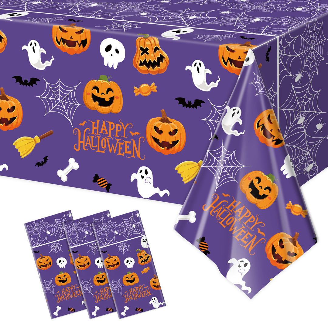 Disposable party tablecloth with Halloween design and napkin set