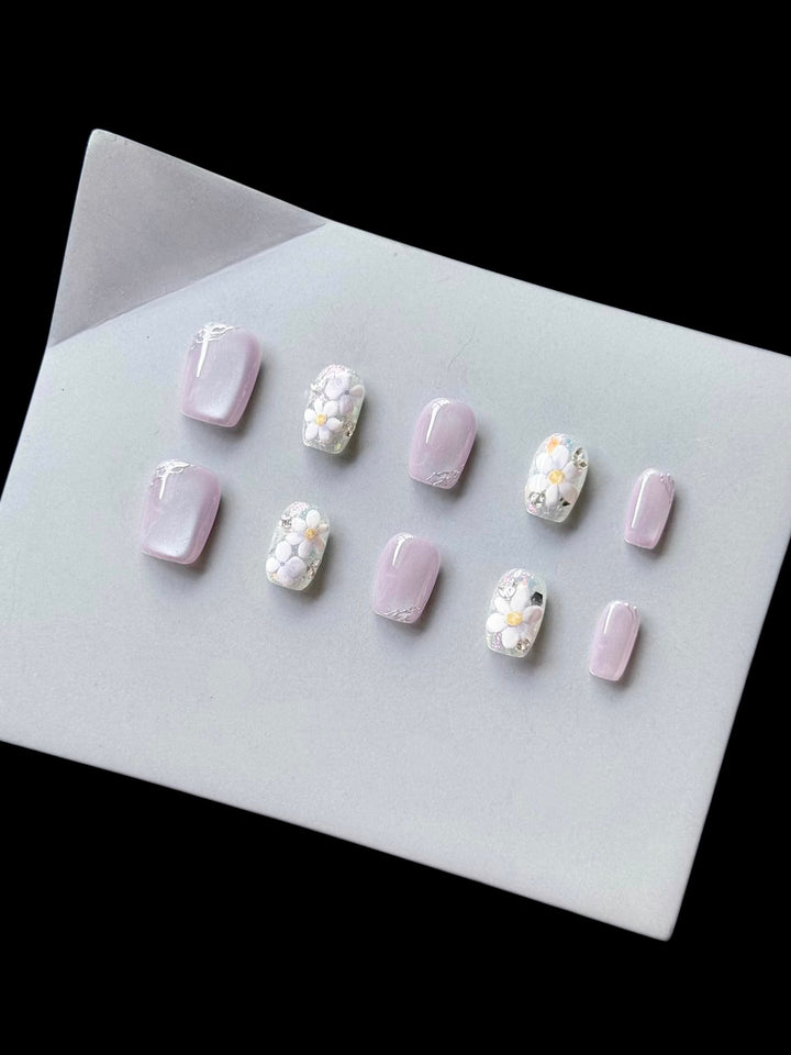 Artistic Floral Press-On Nail Set