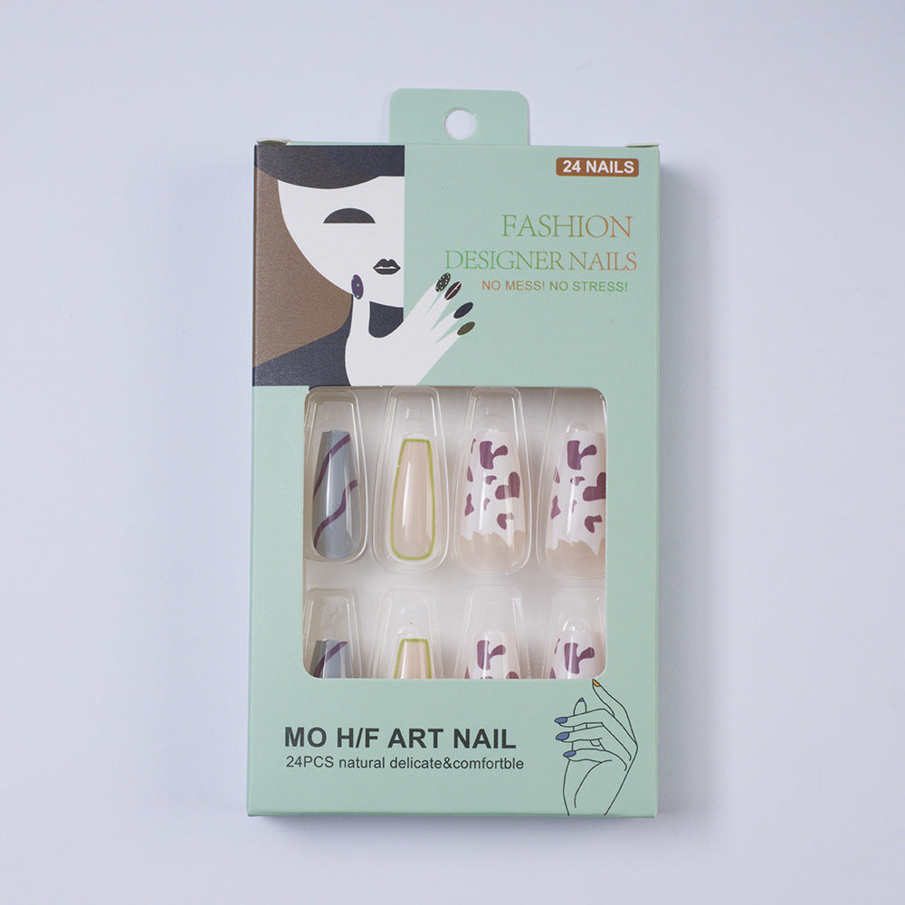Artificial nails in modern design with geometric patterns Kalsten