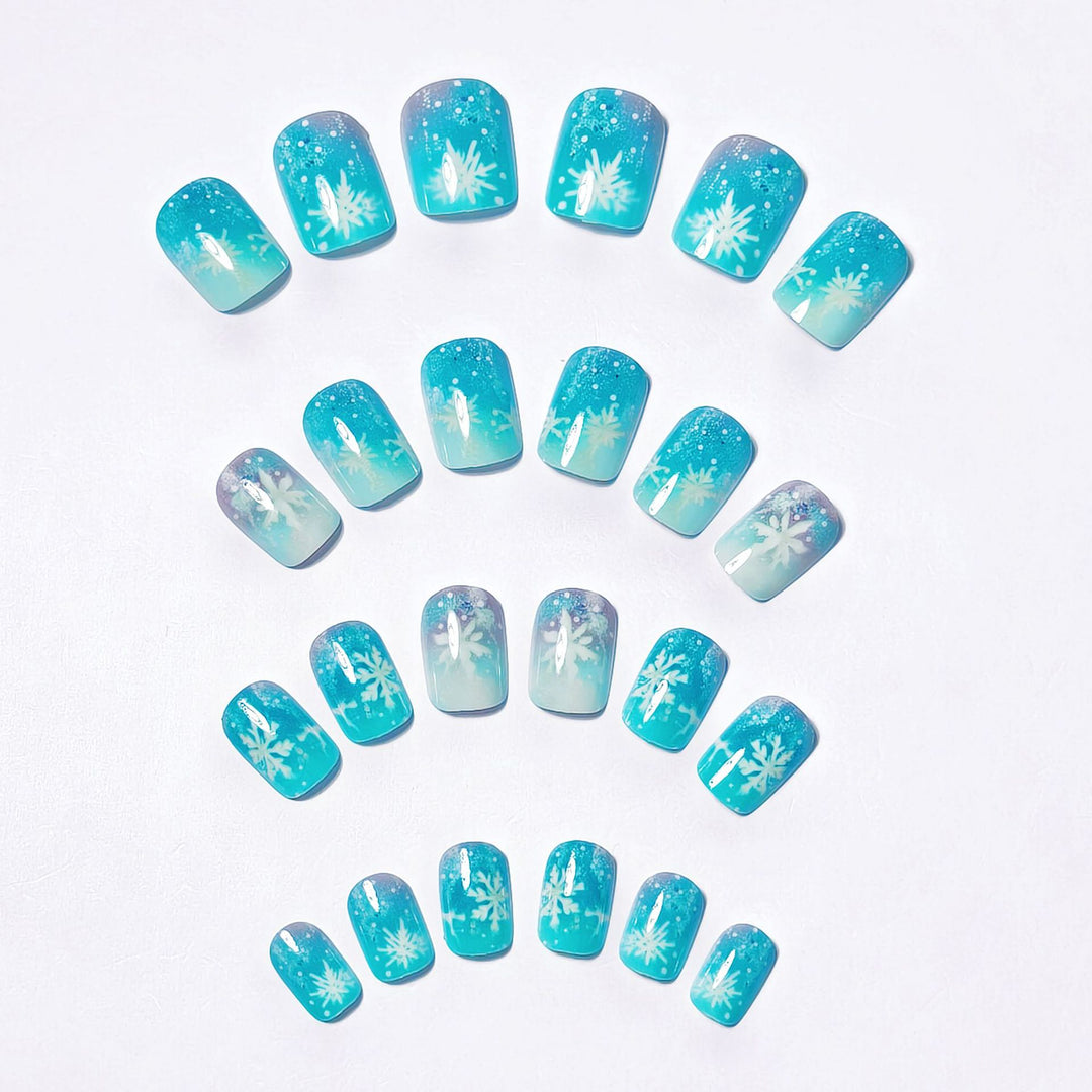 Artificial nails with winter snowflake design Kalsten