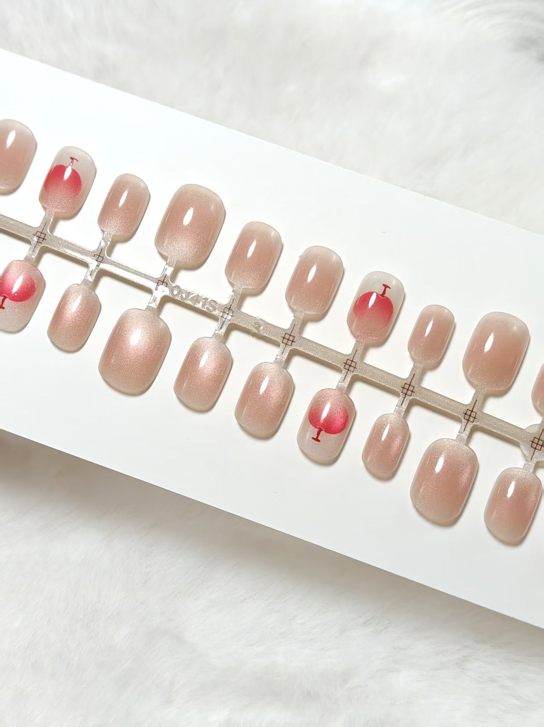 Elegant artificial nails with glitter and cocktail design Kalsten