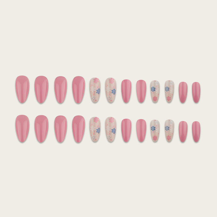 Artificial Nails in Elegant Flower Design Kalsten