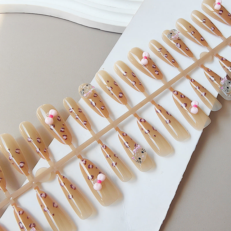 Artificial nails with playful animal motifs Kalsten
