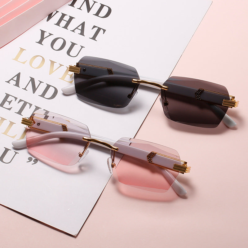 Avant-Garde Luxury Shield Sunglasses Kalsten