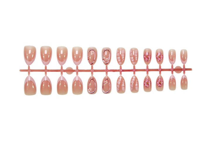 Artificial nail set with floral decorations and elegant accents Kalsten