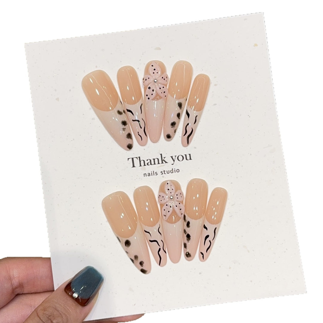 Elegant artificial nails with flower and animal design Kalsten