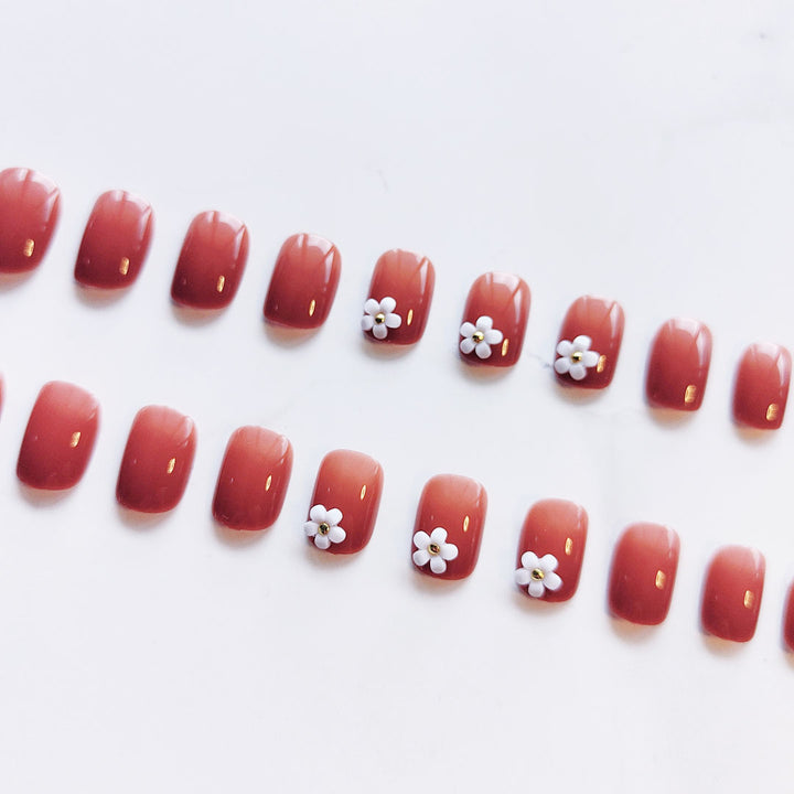 Elegant artificial nails with floral designs Kalsten