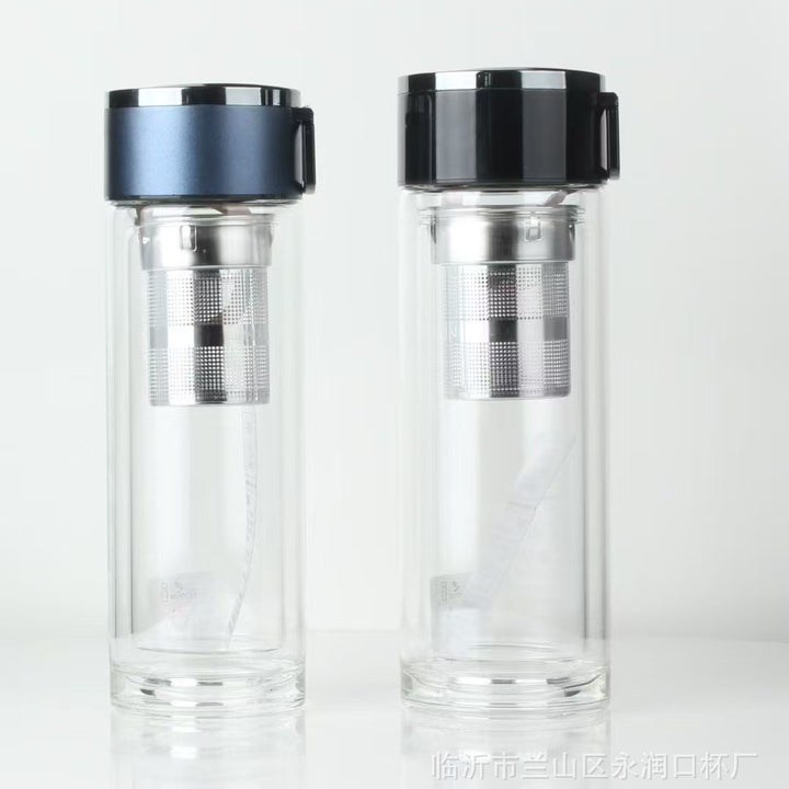 Women's tea bottle with integrated strainer from Kalsten