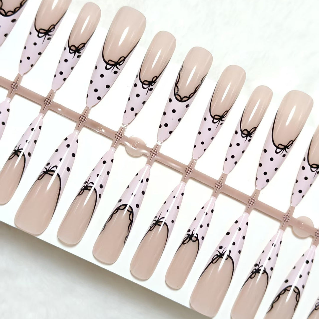 Artificial nail tips with bow pattern Kalsten